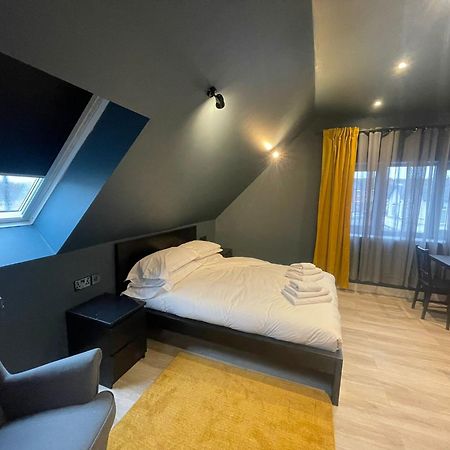 Sky City Apartments Ковентри Экстерьер фото