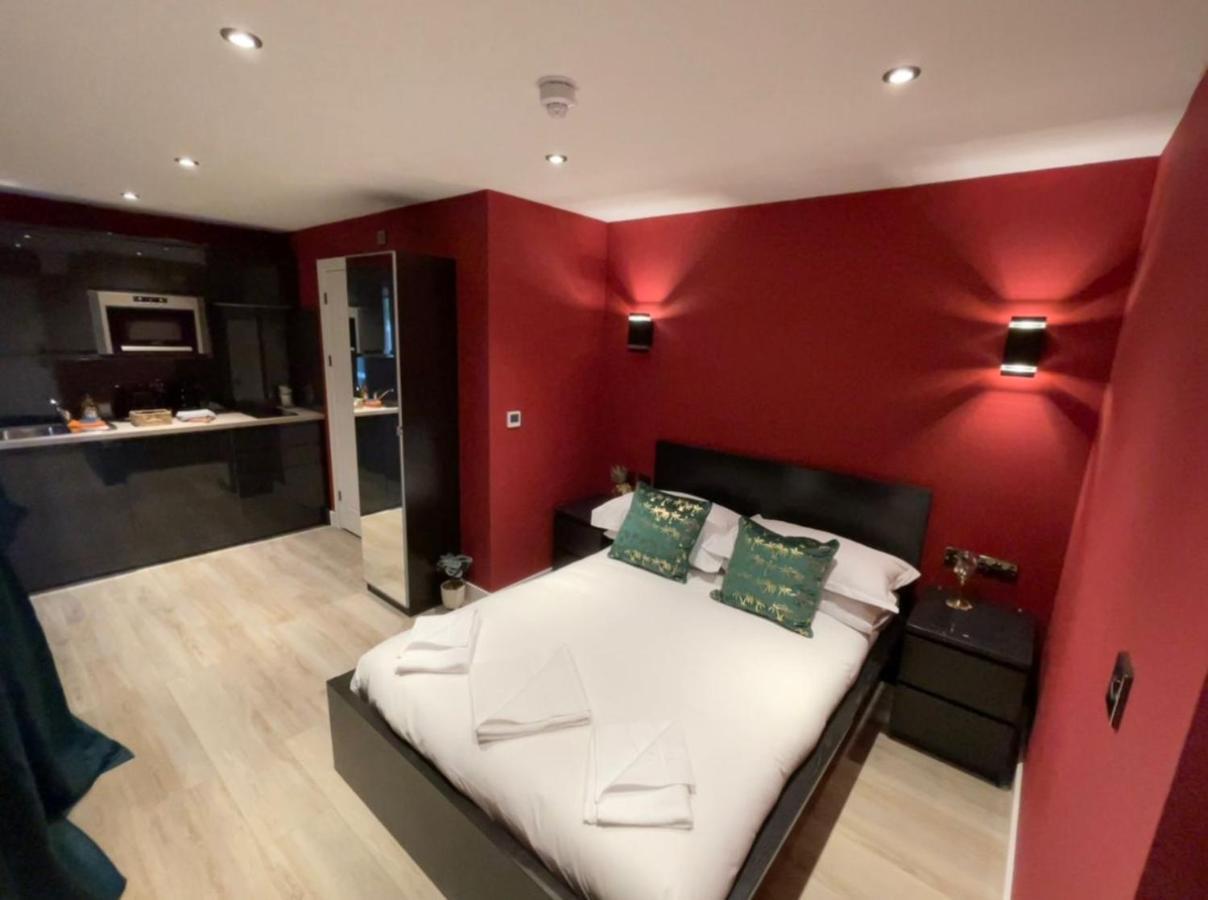 Sky City Apartments Ковентри Экстерьер фото