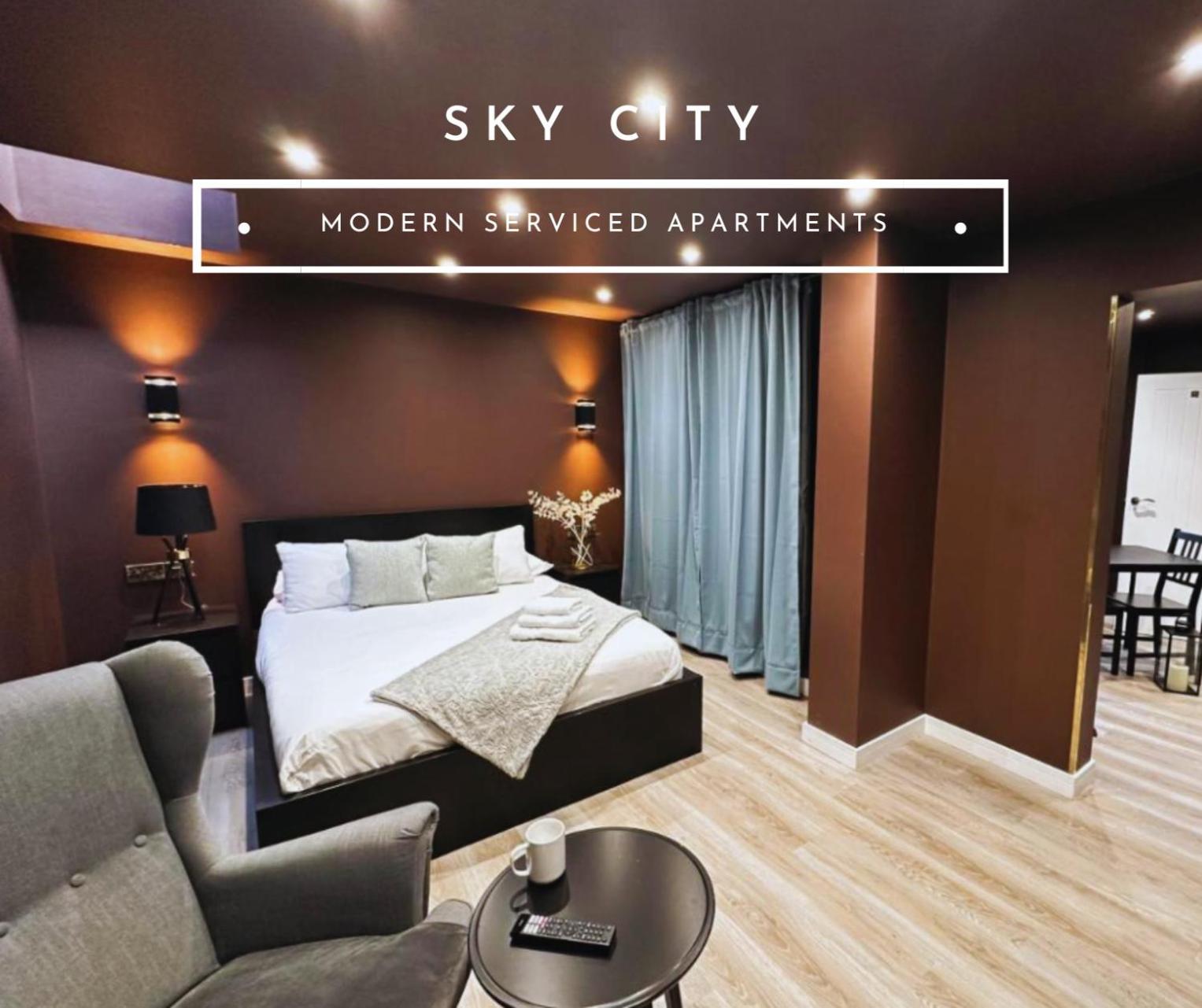 Sky City Apartments Ковентри Экстерьер фото