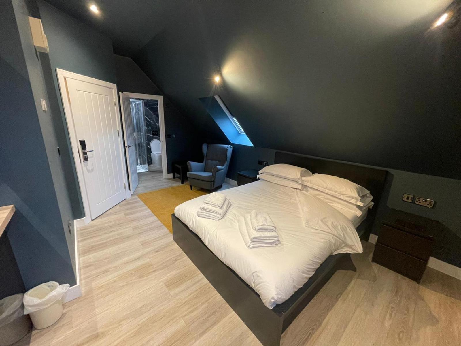 Sky City Apartments Ковентри Экстерьер фото