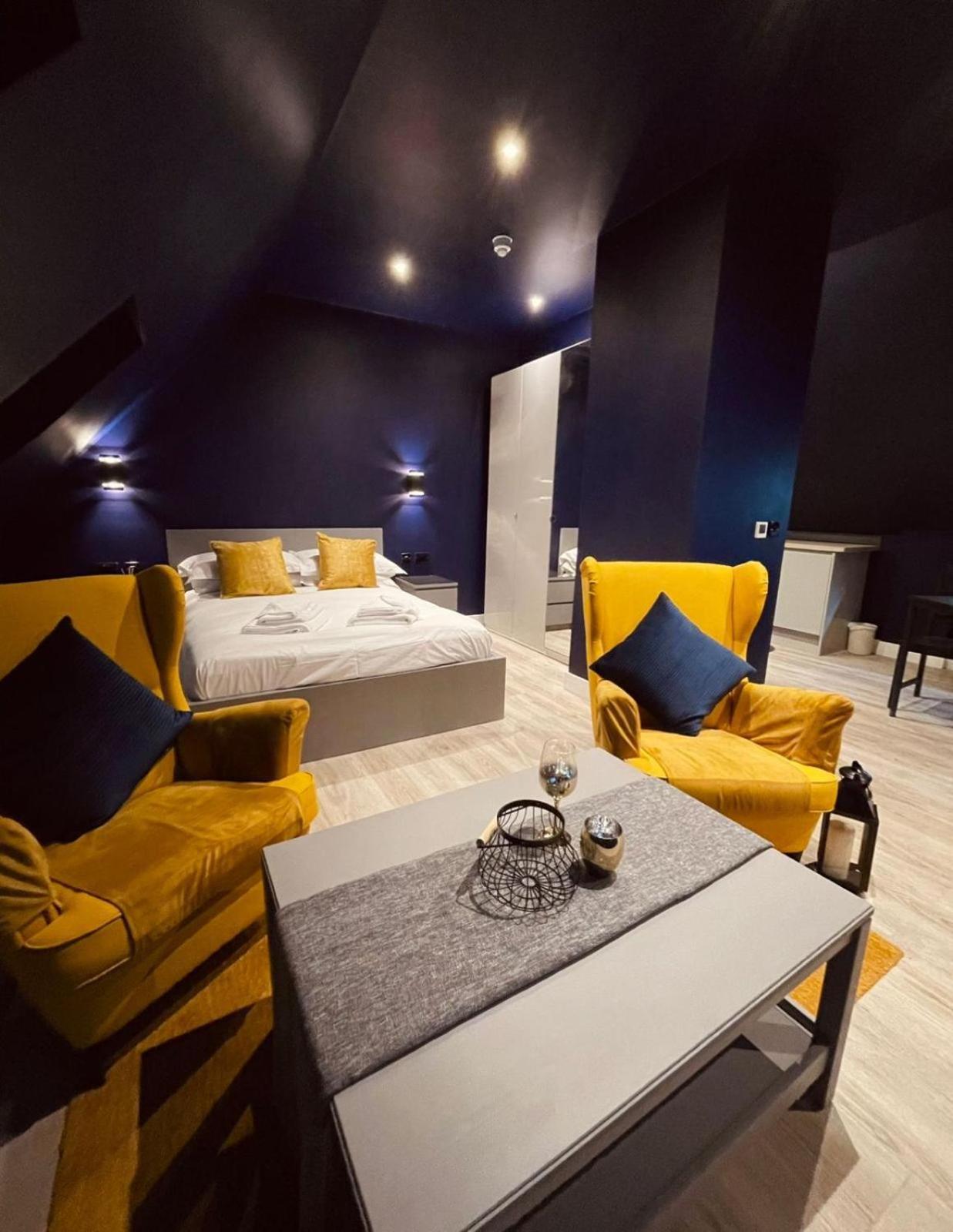 Sky City Apartments Ковентри Экстерьер фото