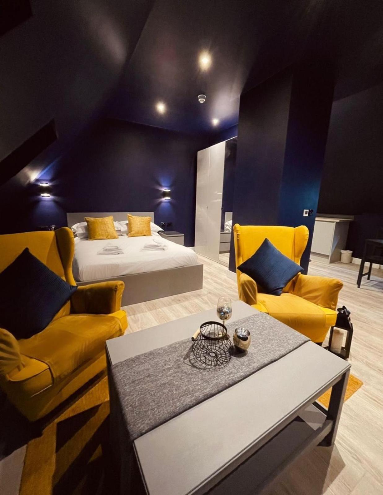 Sky City Apartments Ковентри Экстерьер фото