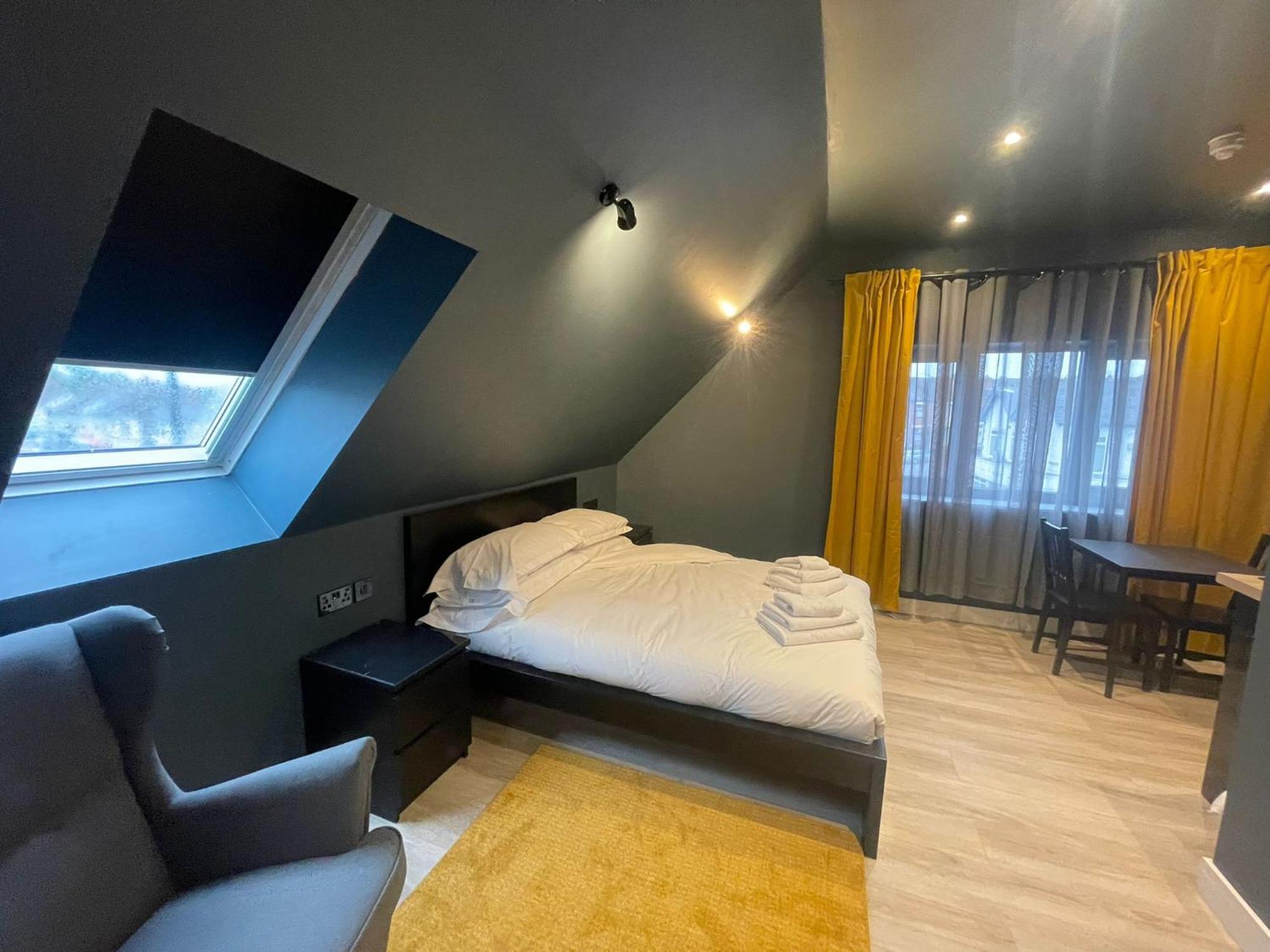 Sky City Apartments Ковентри Экстерьер фото