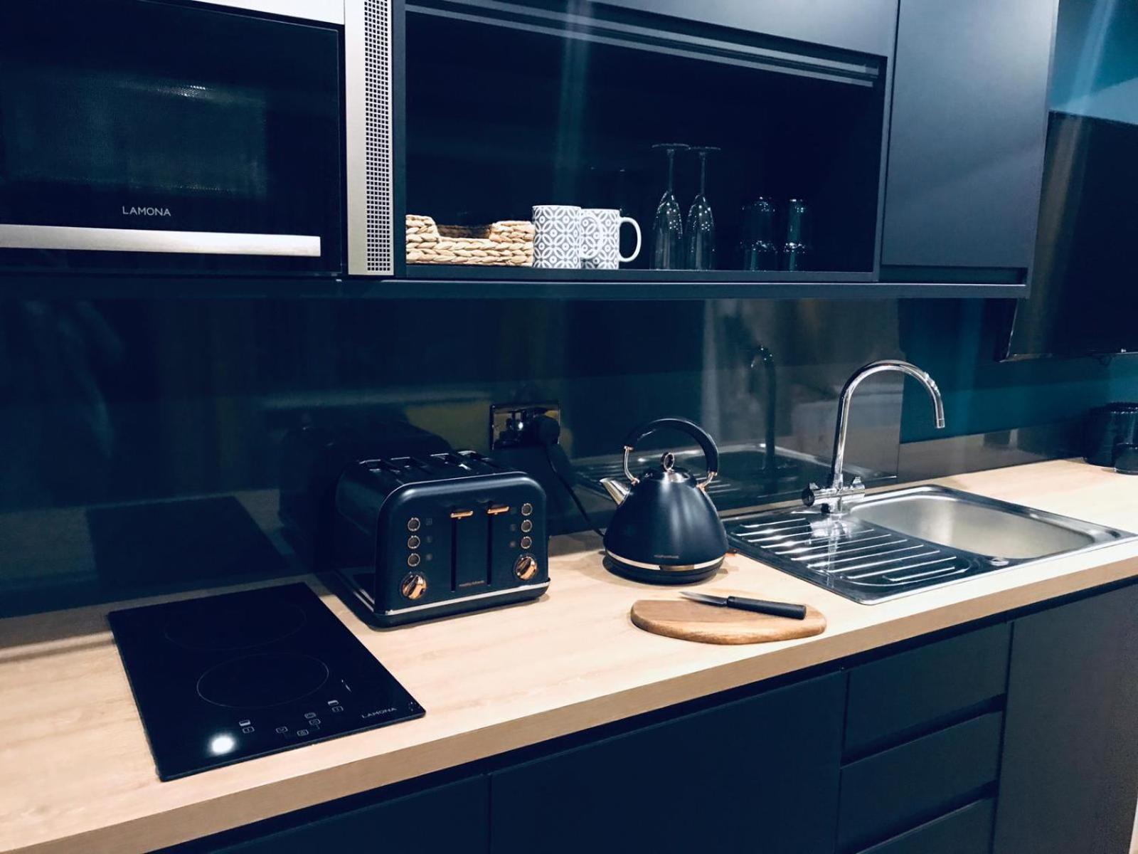Sky City Apartments Ковентри Экстерьер фото