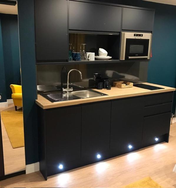 Sky City Apartments Ковентри Экстерьер фото